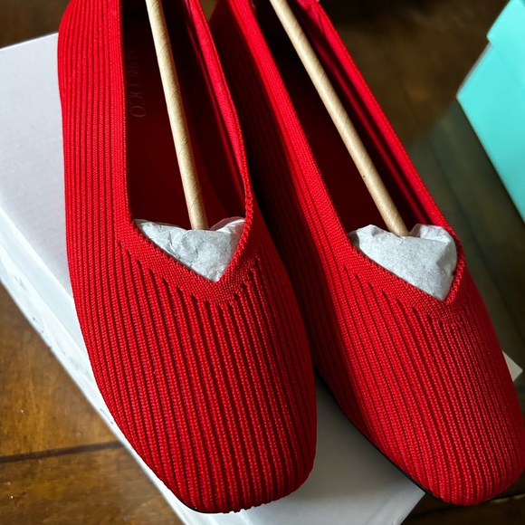 Red shoes - Picture 1 of 3